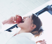 ���j�C���[�W